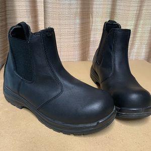 Avenger safety composite toe work boots